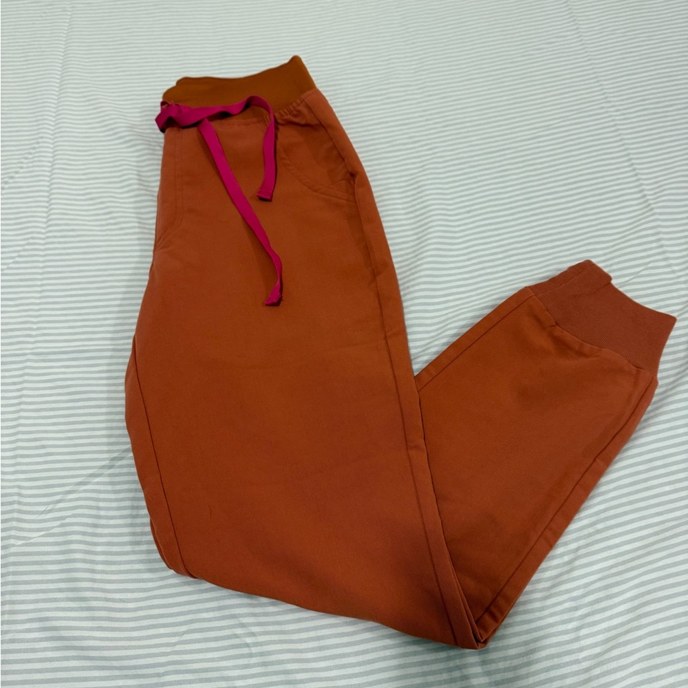 Figs high waisted zamora joggers terracotta